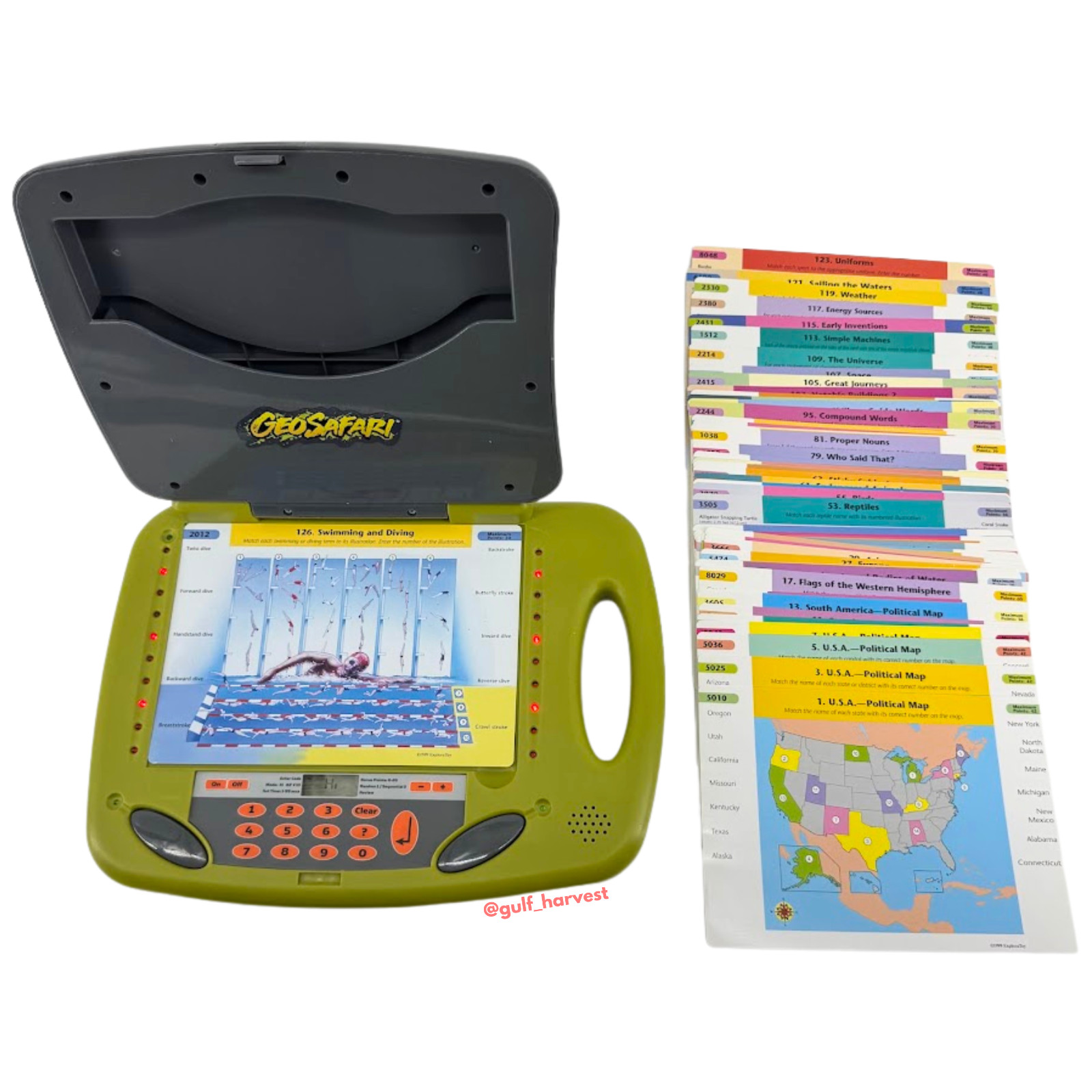 GeoSafari Laptop EI-8540 Educational System COMPLETE w/ 126 Activities 63 Cards