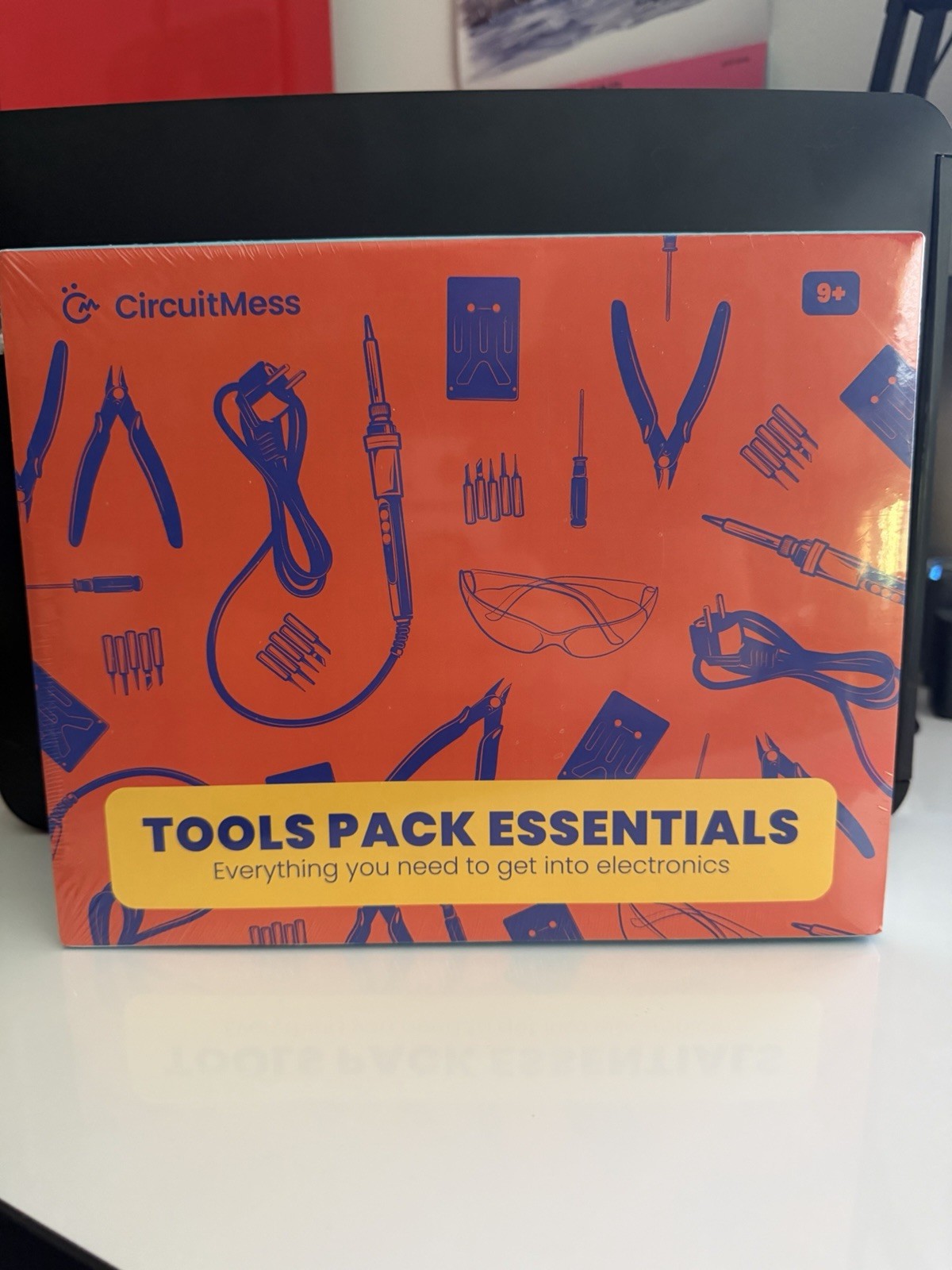CircuitMess TOOLS PACK ESSENTIALS Kit – DIY STEM – Soldering, Tinkering, Science