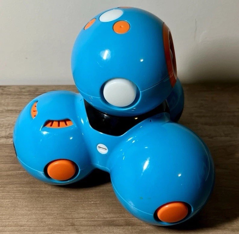 Wonder Workshop Dash Robot Coding Interactive Robotic (No Charger) – Tested