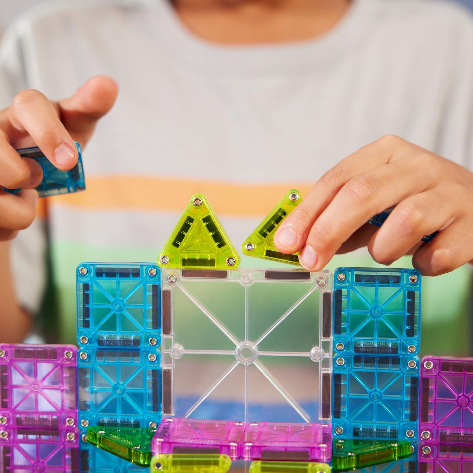 MAGNA-TILES microMAGS Travel Set Deluxe Small, Red, Blue, Yellow, Green, Etc.