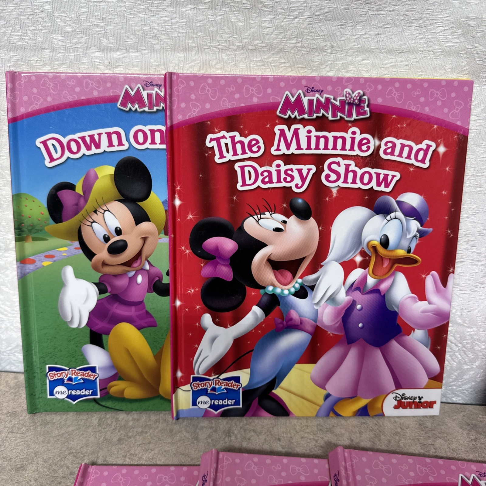 Disney Junior Minnie Mouse Friends Me Reader Electronic Storybook 7 Books US5
