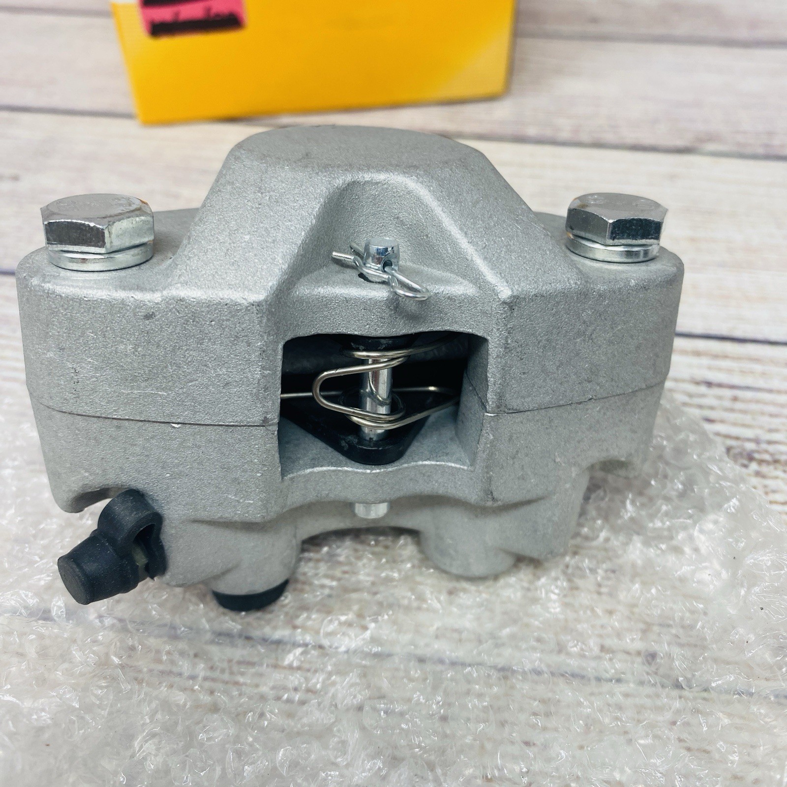 MATI Front Left Right Brake Caliper Set with Pads – AC008-Left – Artic Cat ATV