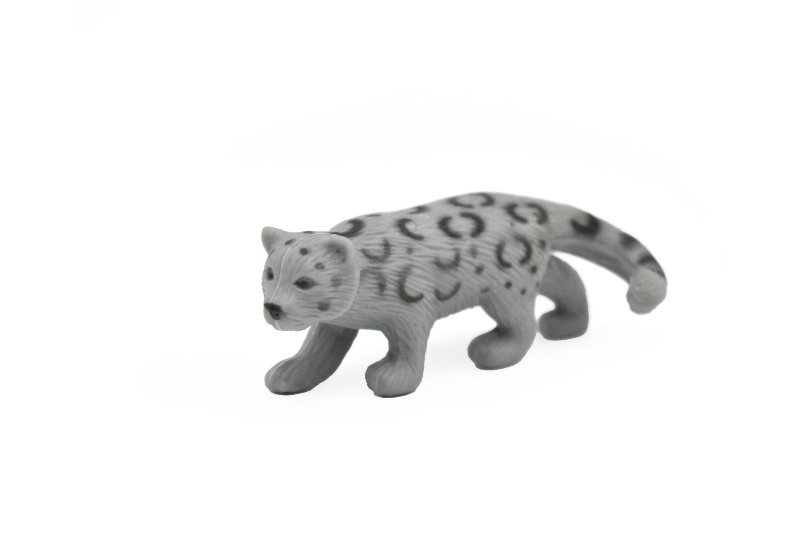 Leopard Cub, Snow, ~ Plastic Replica 2 1/2″ ~ F242-B206