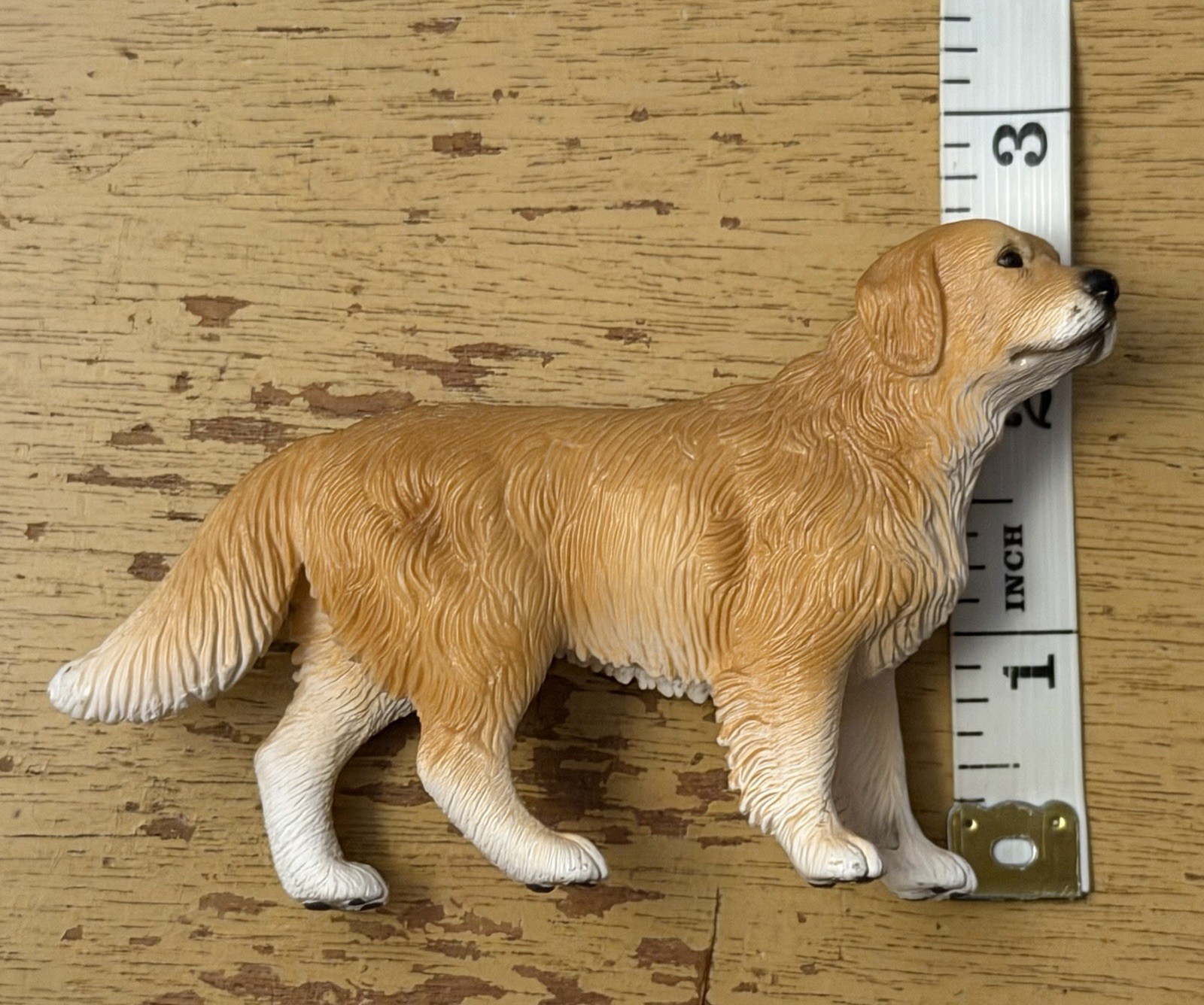 Schleich Golden Retriever Pet Dog Animal Figurine D73527 Standing