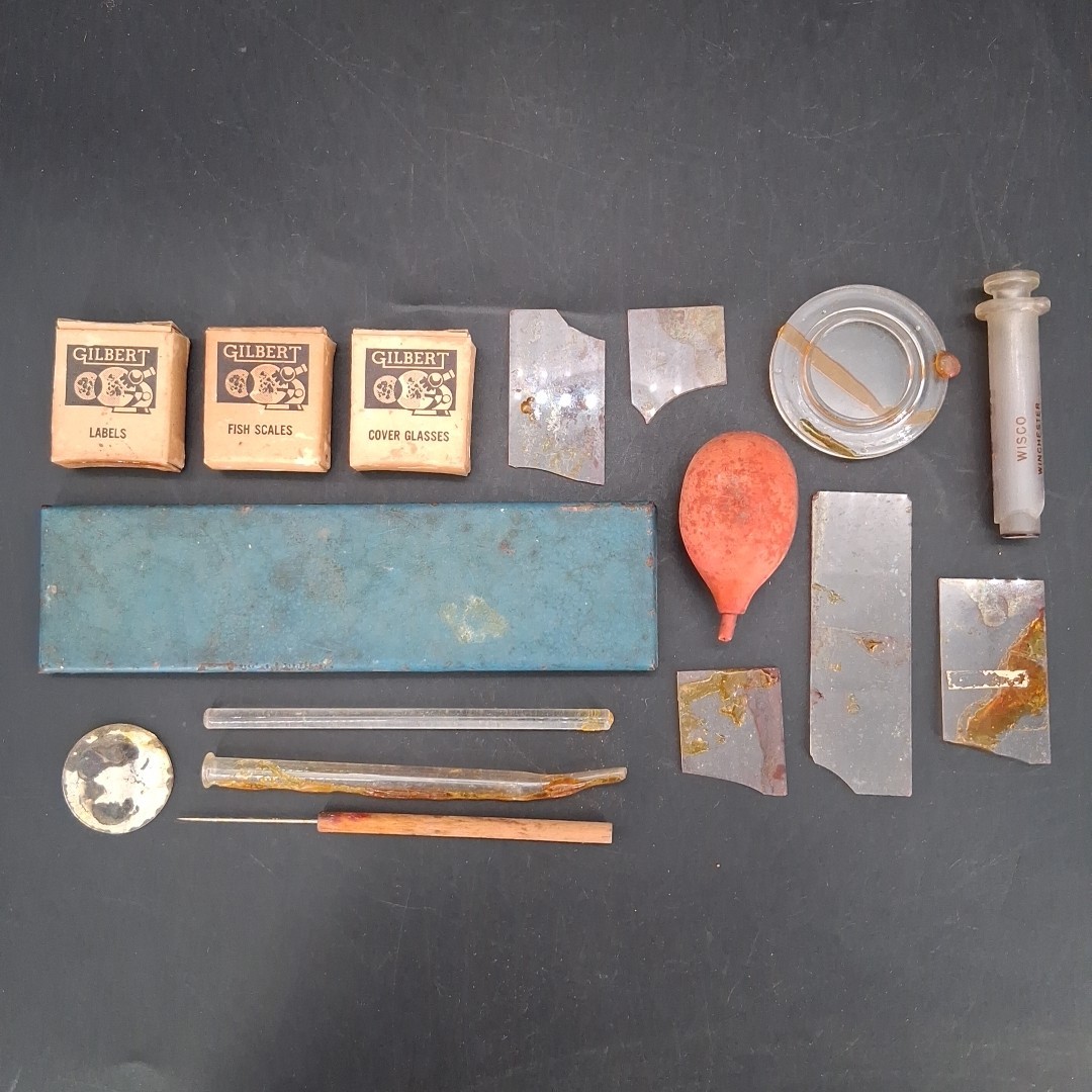 Vintage A.C. Gilbert Chemistry Experiment Lab Set 13021 Case Manual & Test Tubes
