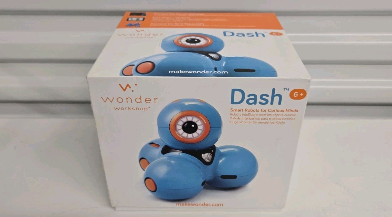 ⭐️Wonder Workshop DA01 Dash Robot – Blue- Your Interactive Robotic Companion✨