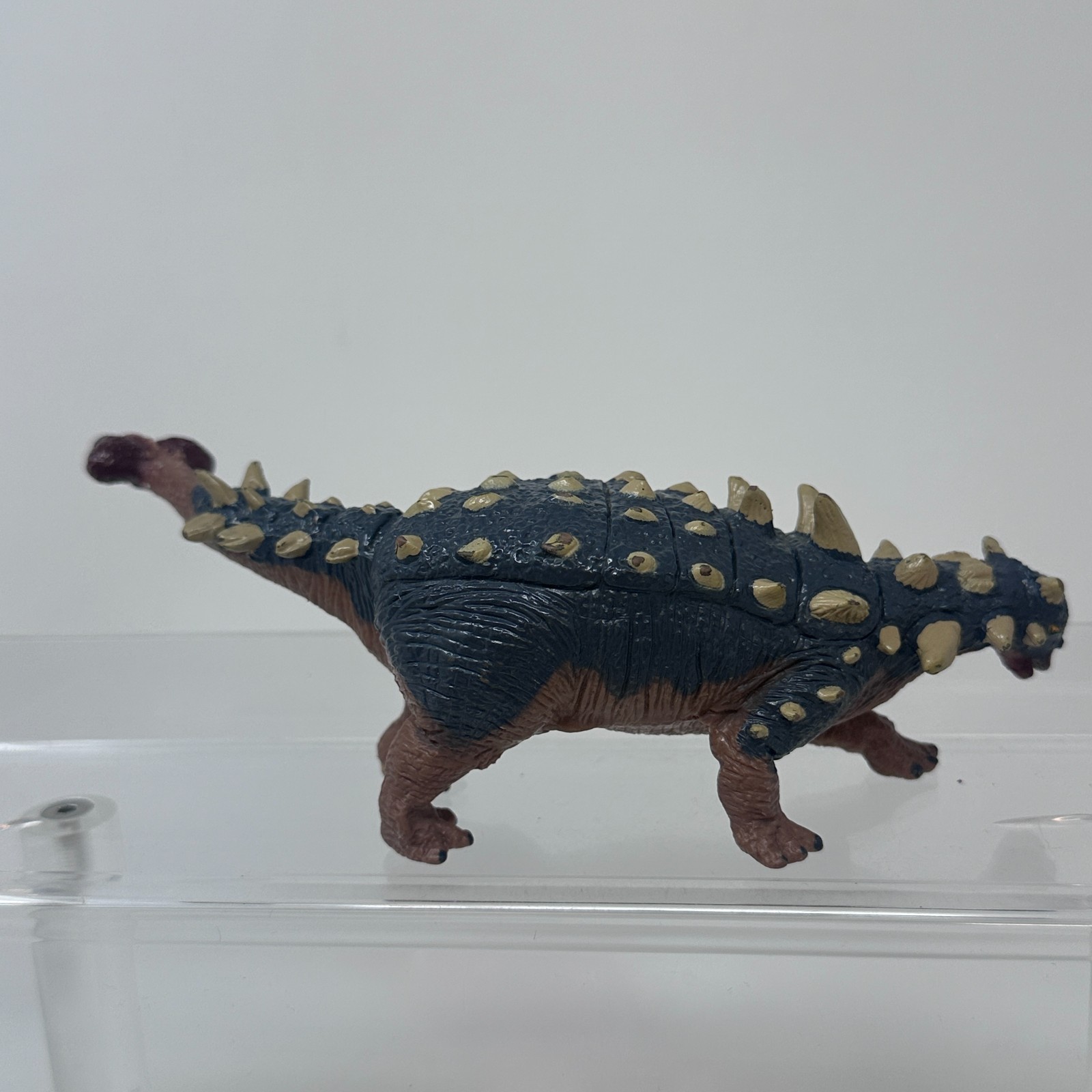 Terra Battat Euoplocephalus Tutus Figure Gray Prehistoric Dinosaur Figurine 6.5″