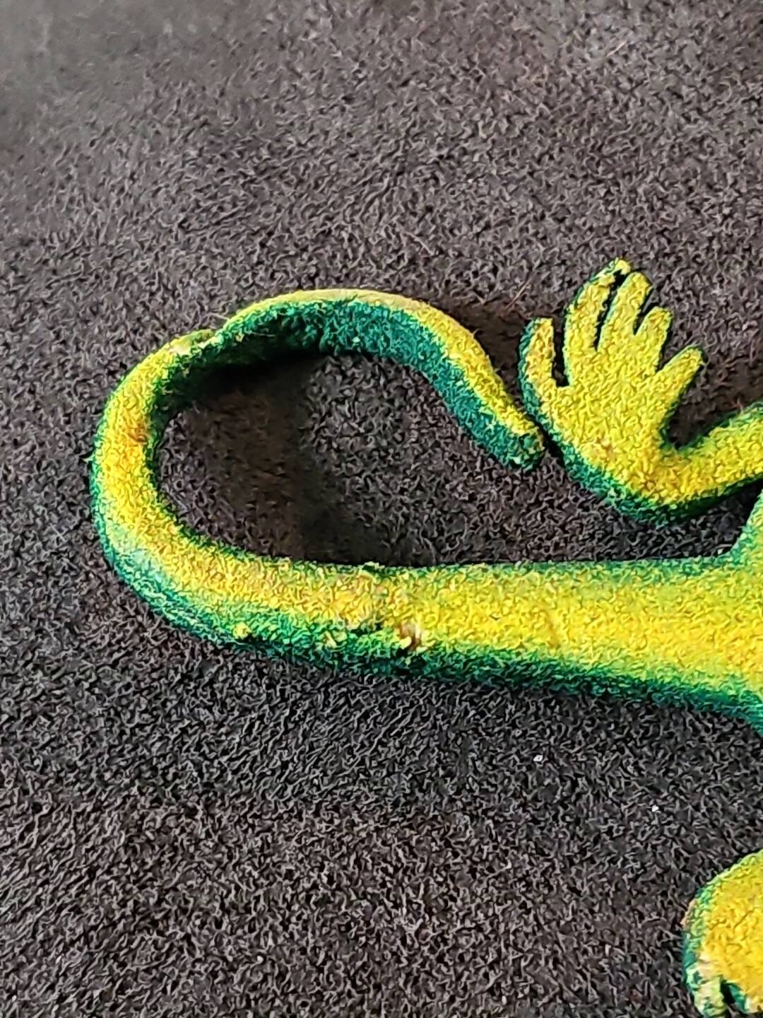 Unbranded Rubber Toy Lizard-4 Inches Damaged RL