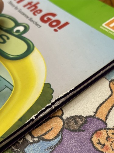 LeapFrog Tag Junior On the Go Bus & 3 Books I Spy Vowels Phonics 2010s