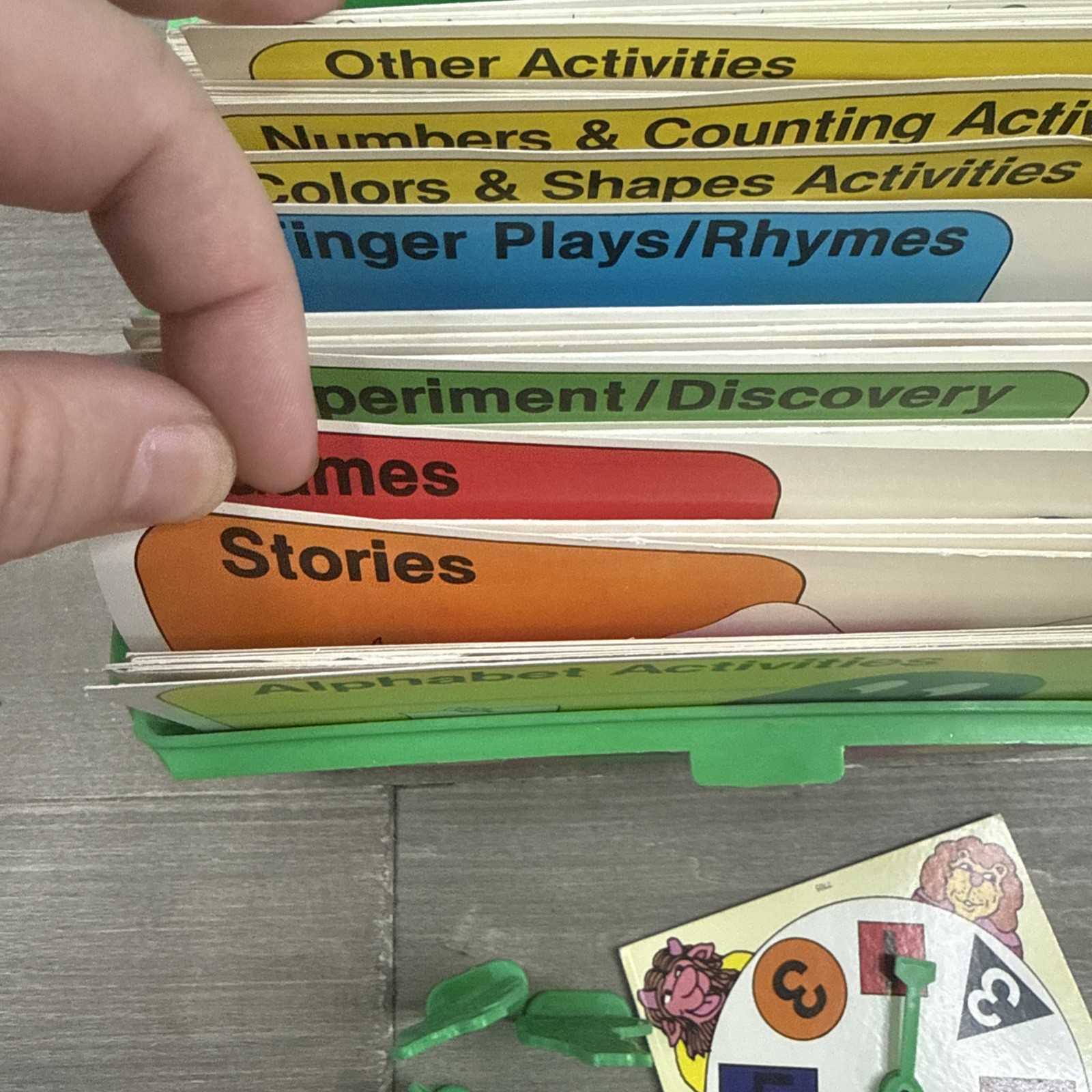 Vintage Sweet Pickles Preschool Program Activity Bus Case w/ Cards & Pieces