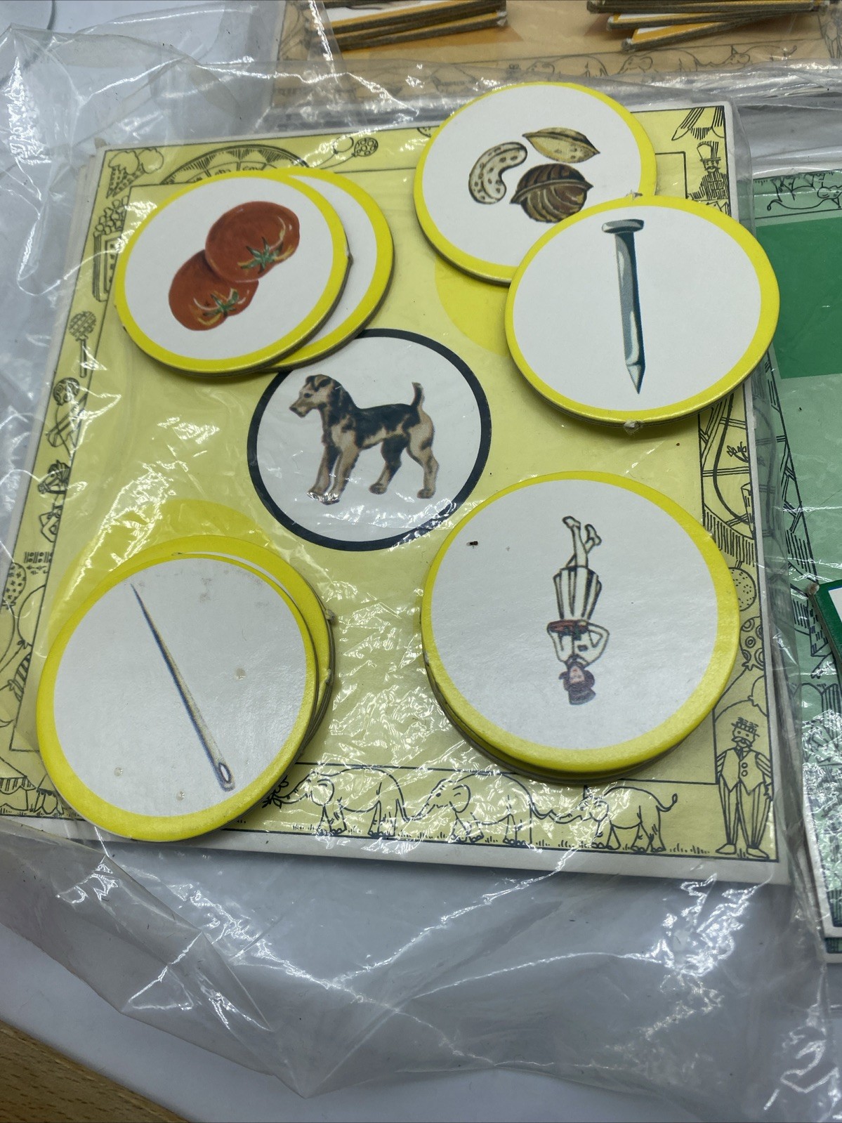 1971 Early Learning Activity Beginning Sounds Great Illustrations Complete!