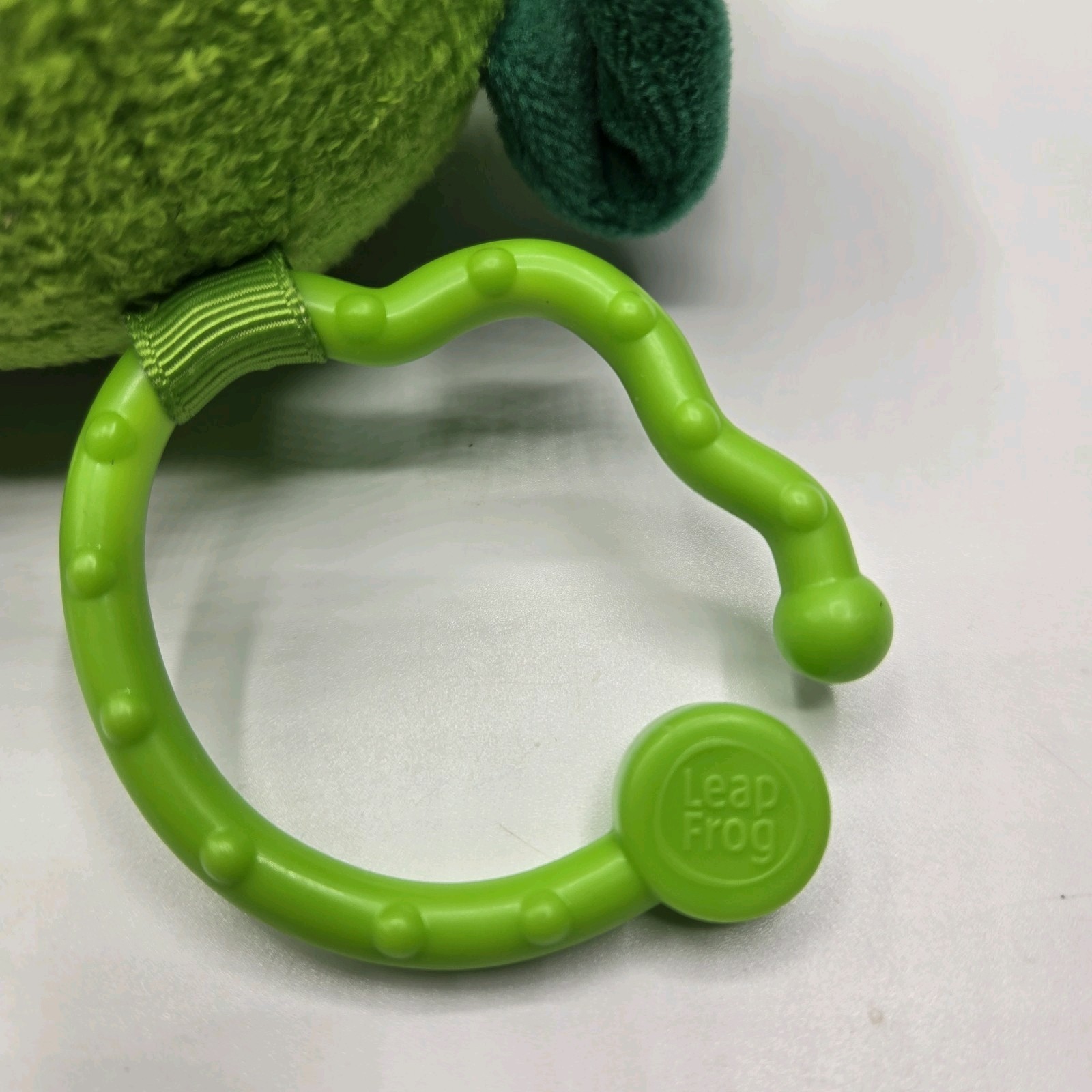 Leap Frog Interactive Puppy Sing & Snuggle Scout 8″ Musical Light Up Toy Works
