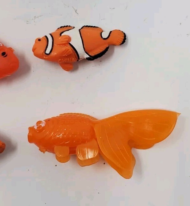 Mixed Lot of Tropical Fish Toys Animals Figures 2.75″