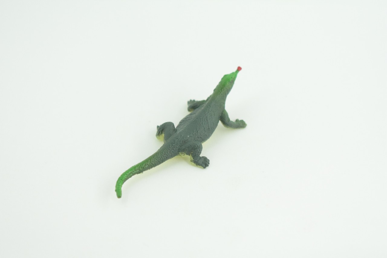 Toy Lizard North American Green Anole, Hand Painted Rubber Toy 2.5″ WR37B197