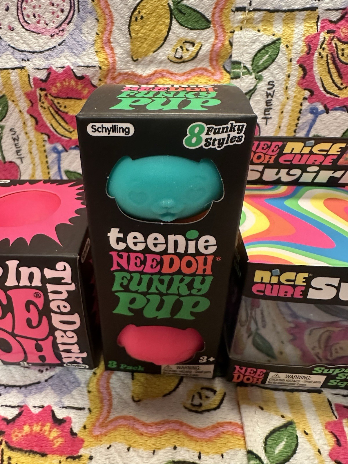 NEW❤️NeeDohs🌸Glow In The Dark🐶 Funky Pups💜💕💙Nice Cube Swirl💗Color Change🥳
