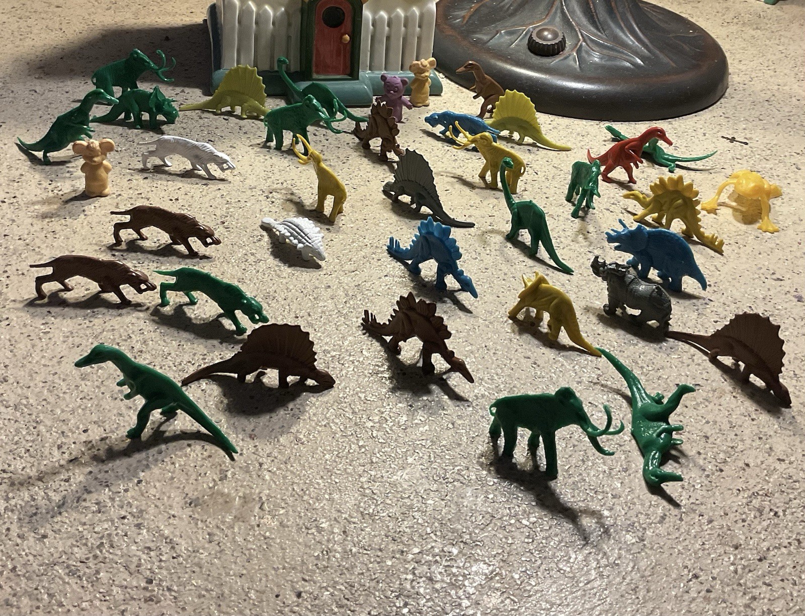 33 Lot Hard Plastic 1960s Dinosaurs Plus 3 Bears Stocking Stuffers Teachers
