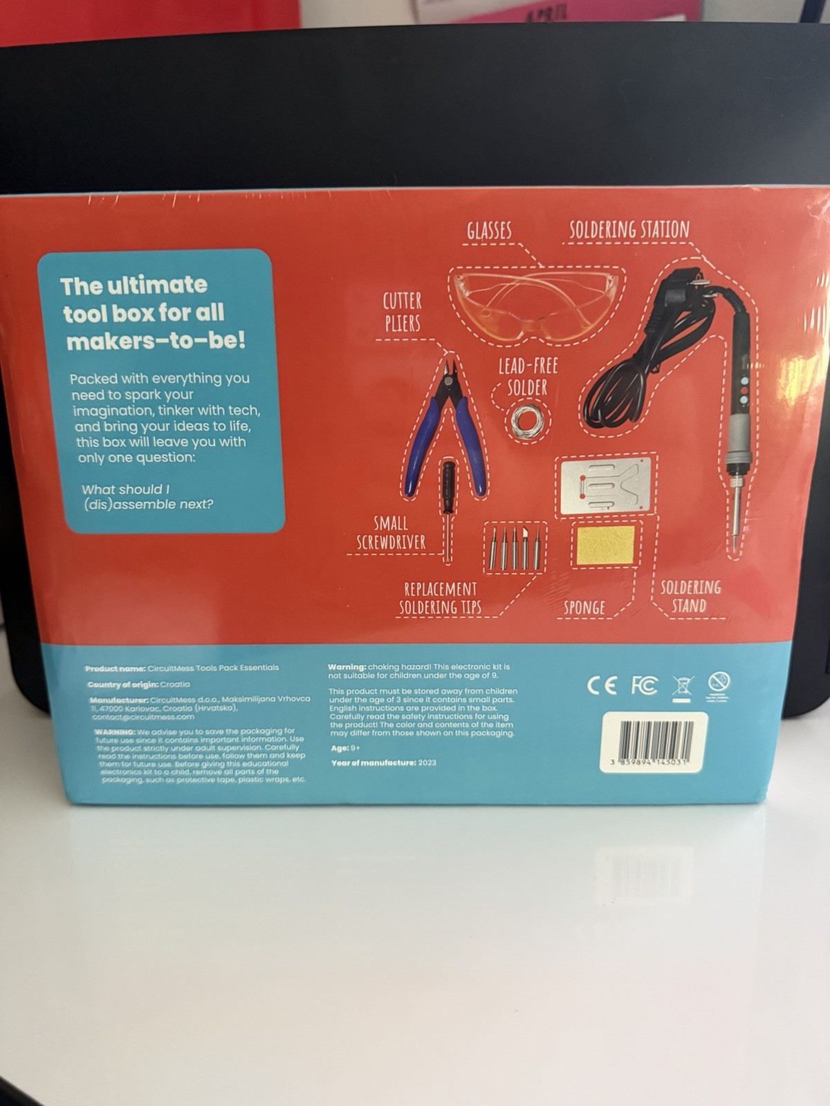 CircuitMess TOOLS PACK ESSENTIALS Kit – DIY STEM – Soldering, Tinkering, Science