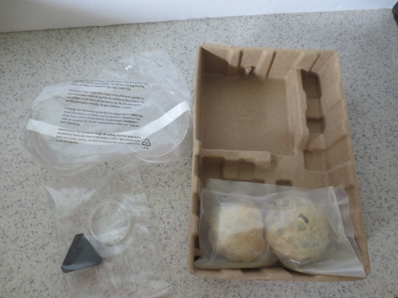 National Geographic Break Open 2 Geodes Stem Kit With Safety Goggles