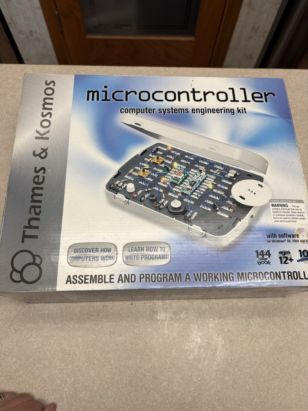 Thames & Kosmos Microcontroller Computer Systems Engineering Kit No. 614515