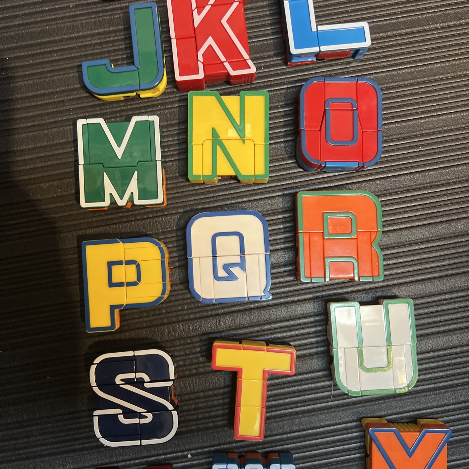ALPHA BOTS Alphabet Robot Transforming Figures Complete Set of 26