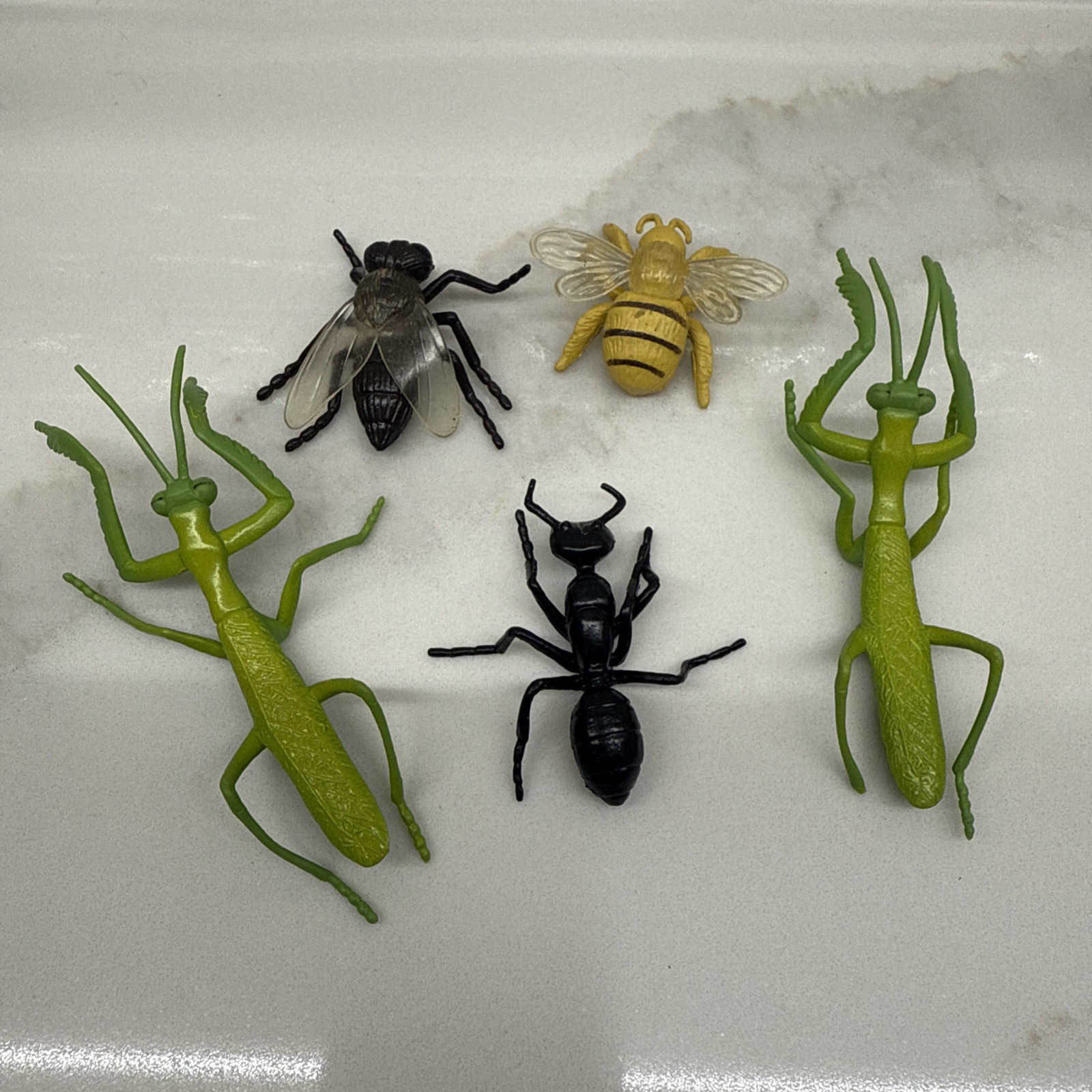 Safari Ltd Bugs Insects 2″-3″ Praying Mantis, Ant, Fly & Bumble Bee
