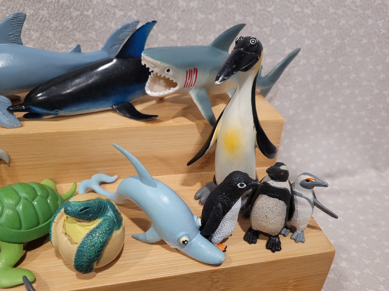 Dolphin Seal Fish Octopus Penguin Shark Marine Ocean Animal Figure Lot 50+ Pcs