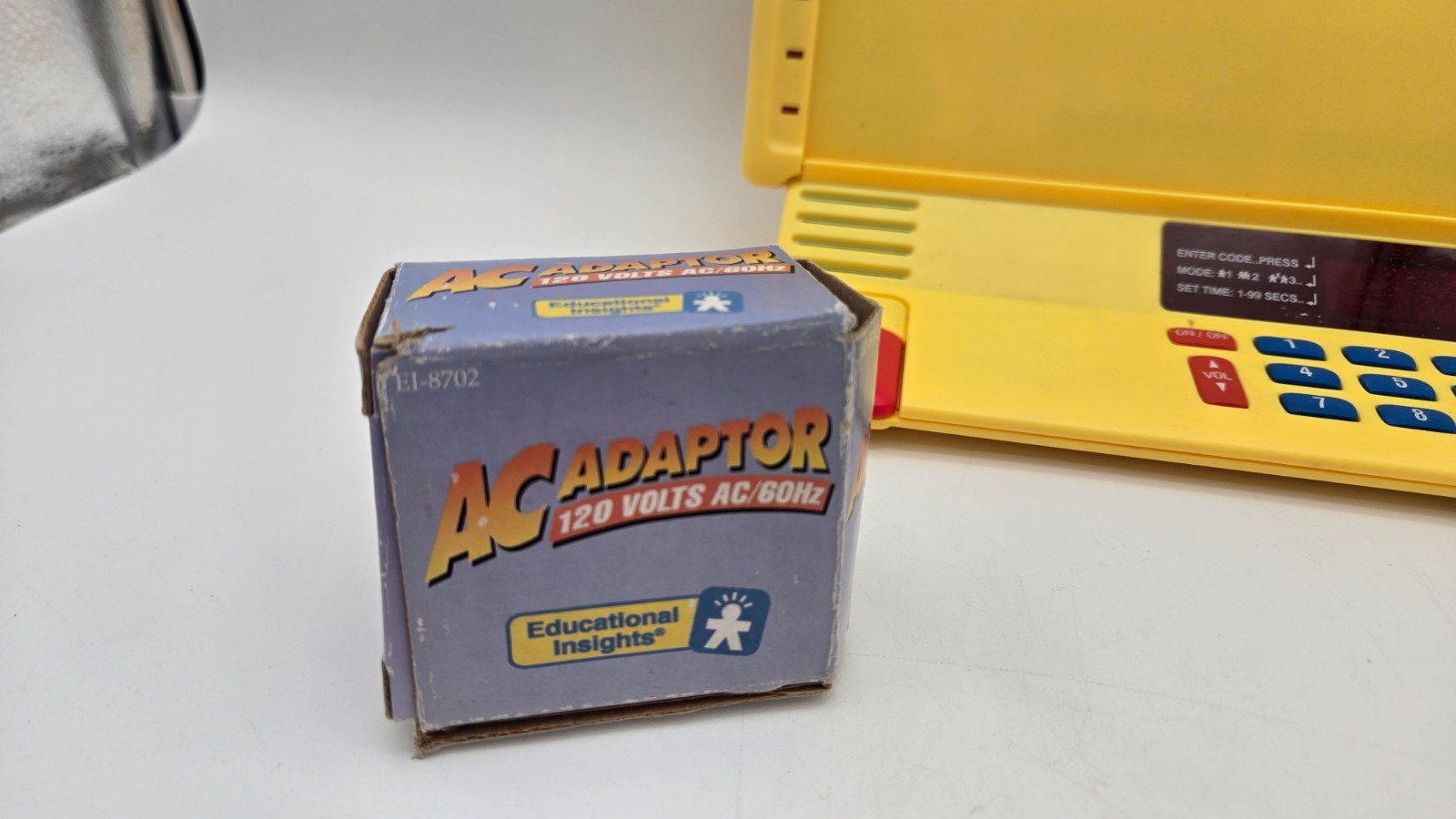 Vintage GeoSafari Electronic Learning Game EI8865 with 25+Cards – Working