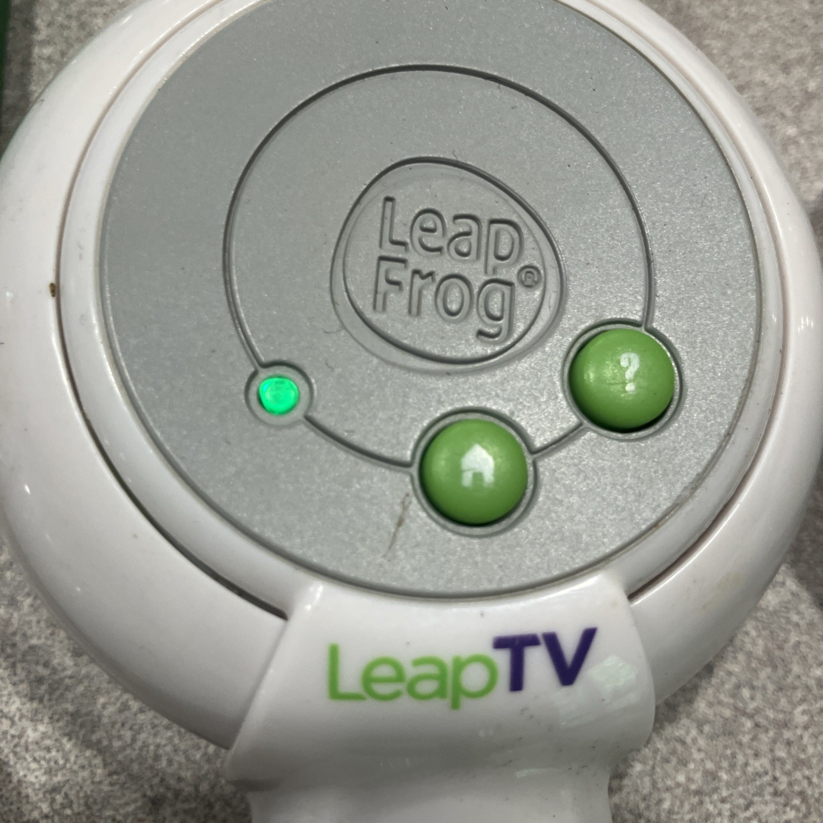 LeapFrog LeapTV Video Gaming System + 2 Controllers, Camera + 2 Games LOT Bundle