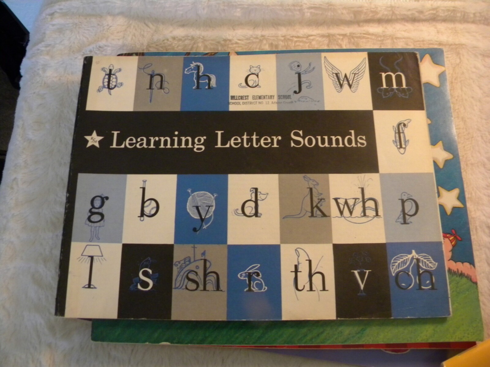 vintage Houghton Mifflin Getting Ready to Read 71 plastic toys, 6 wkbks, letters