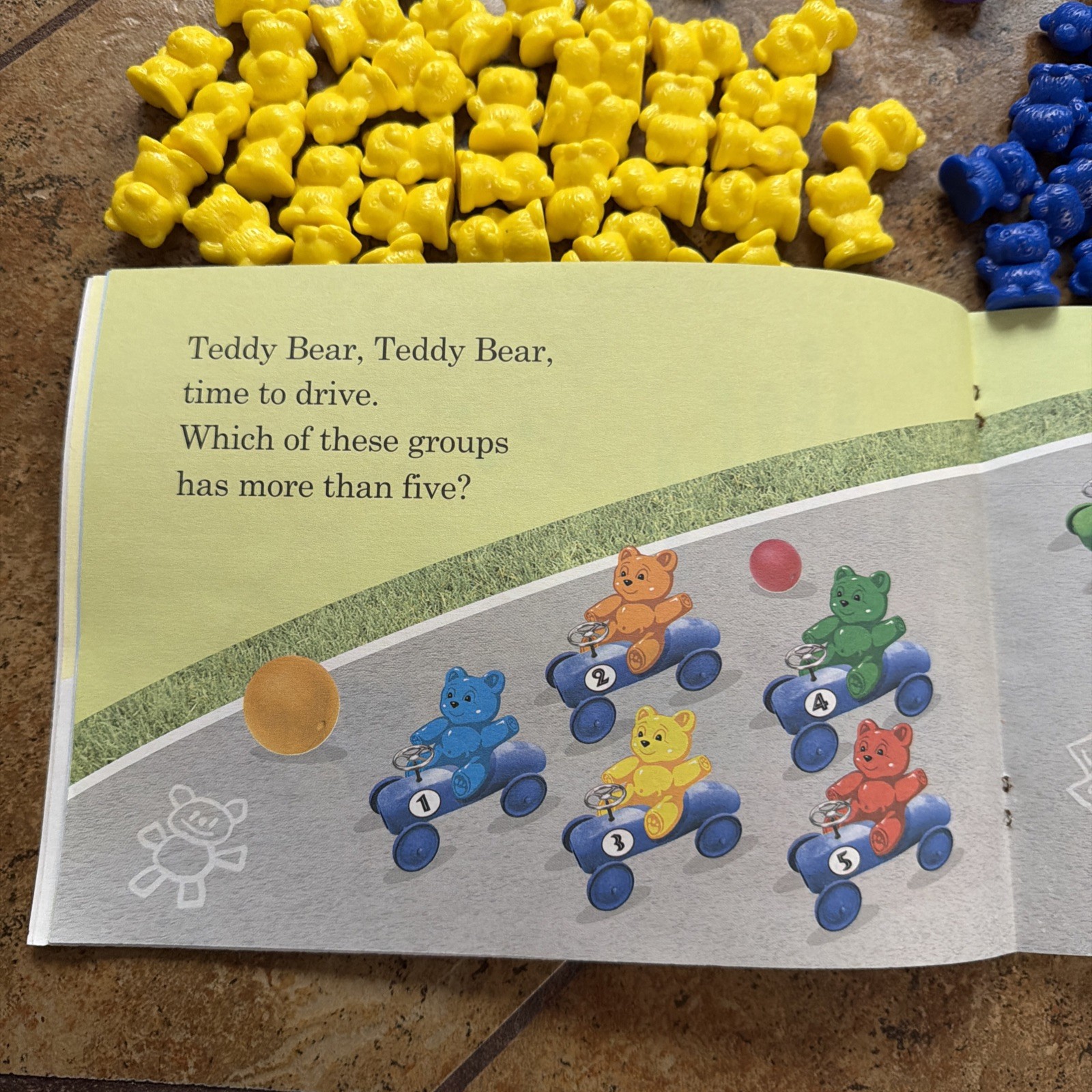 Plastic Teddy Bear Counters Red Yellow Blue Green Purple Lot Of 177 and Book