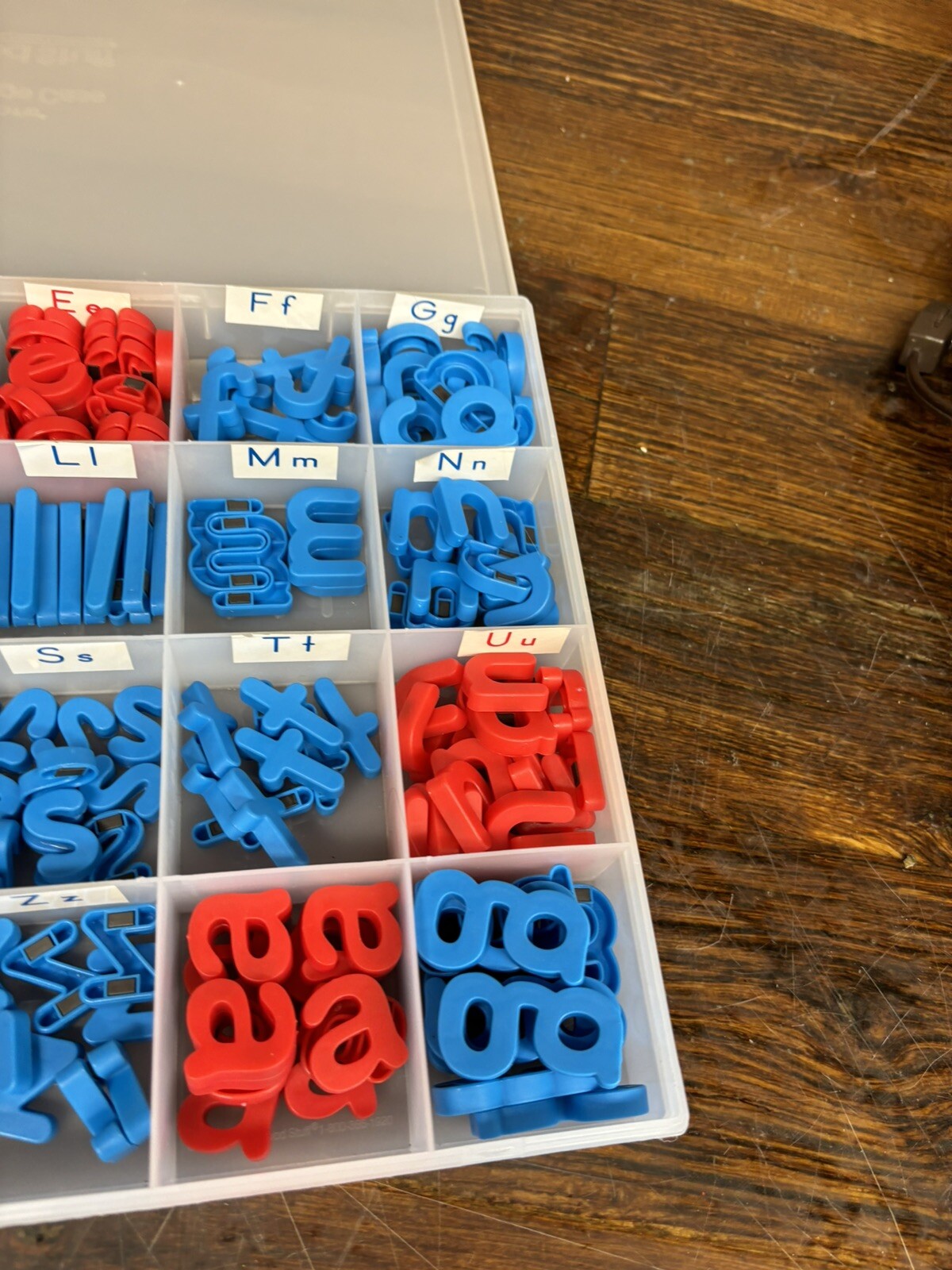 Really Good Stuff Magnetic Letter Kit with Storage Case