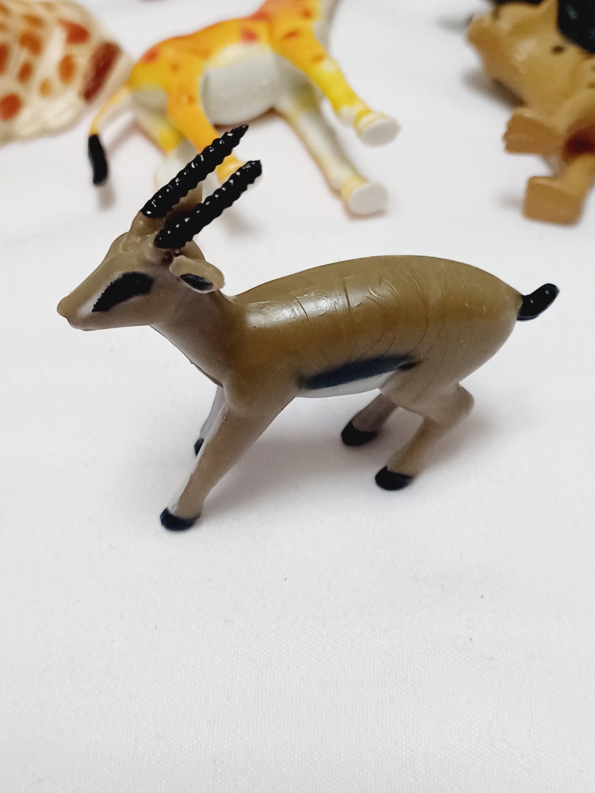 K&M Safari animals Small Pretend Play Wildlife Lot Of 10 Tiger Zebra Giraffe Etc