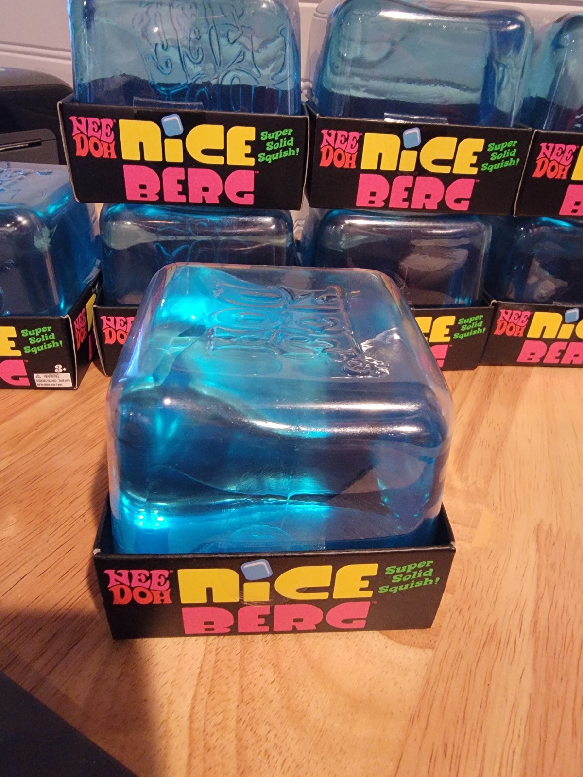 NEEDOH NICE BURG BLUE XL EDITION ULTRA RARE VIRAL SQUISHY TOY 1 BLUE