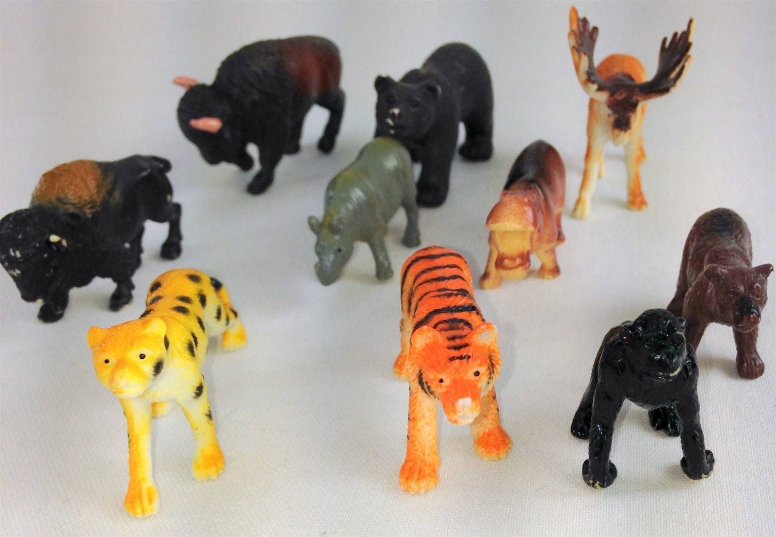Lot of 10 Pocket Sized Travel Toys Wild Animals Hard Rubber 2.25″ Diorama School