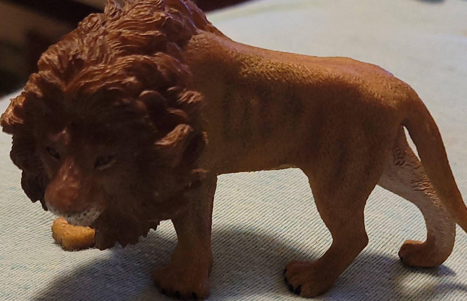 Brown Plastic Lion Educational Toy Figure Ages 4-7 8-11 Years