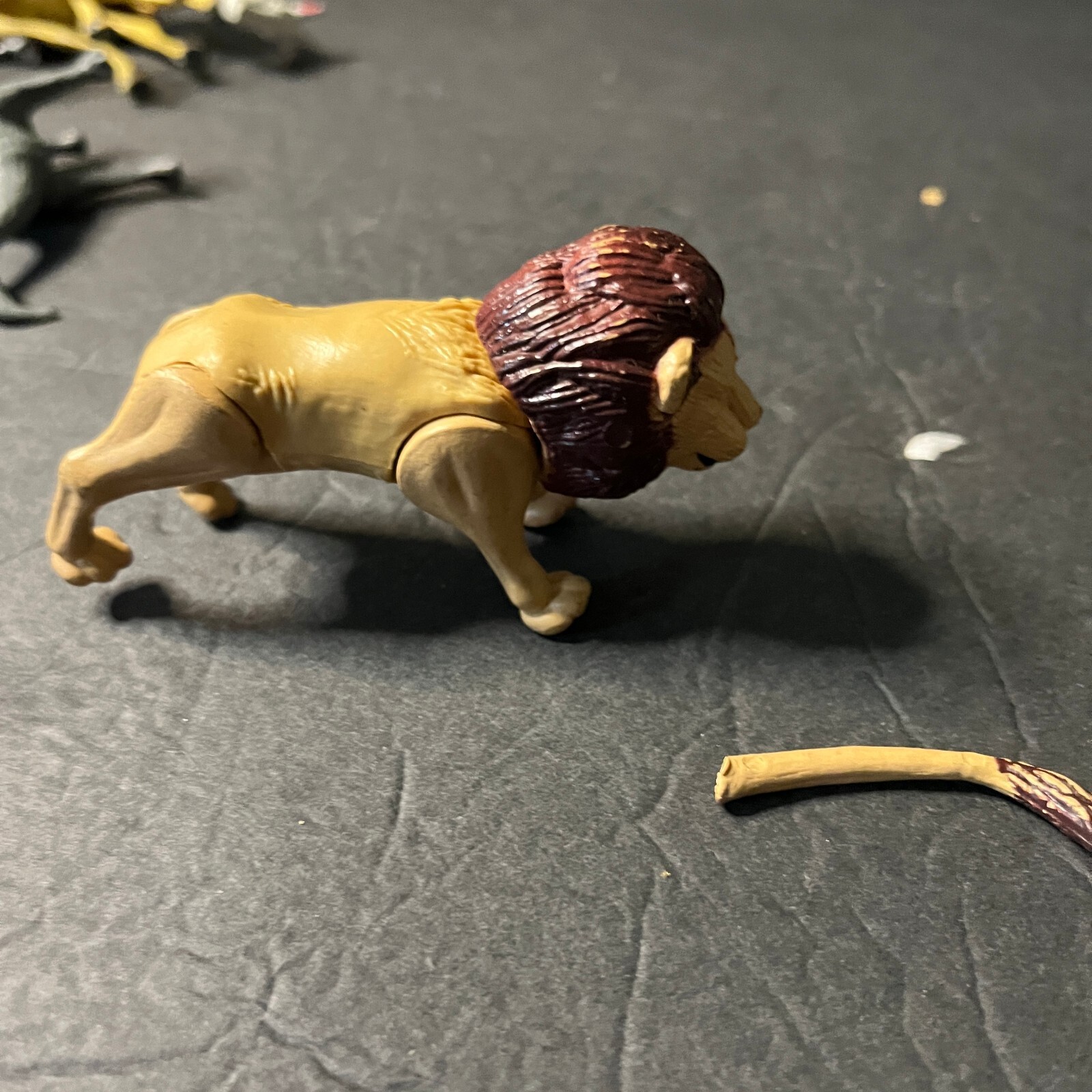Lot of 9 Animals Figures Plastic Realistic Wild Zoo Giraffe Lion Snakes Camel