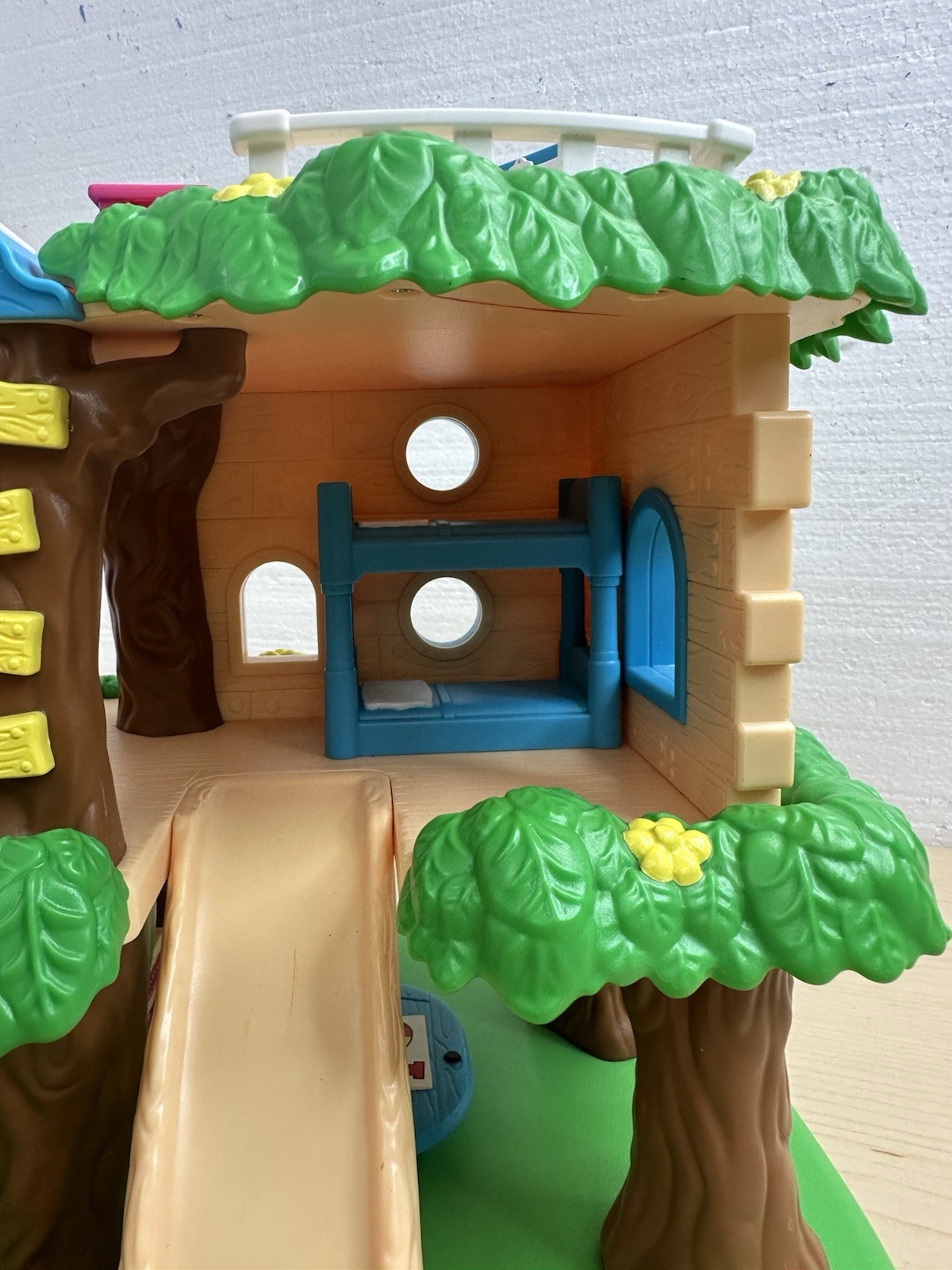 Lakeshore Treehouse Clubhouse Toy Treehouse Only Used