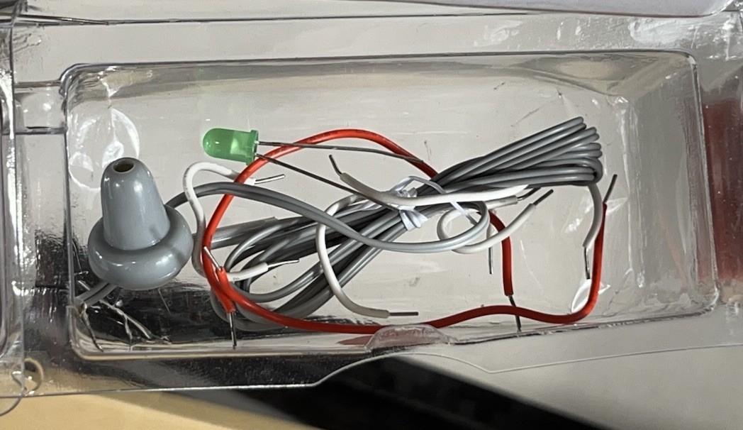 Radio Shack Technology Plus | Modern Electronics Learning Lab | Solderless Board