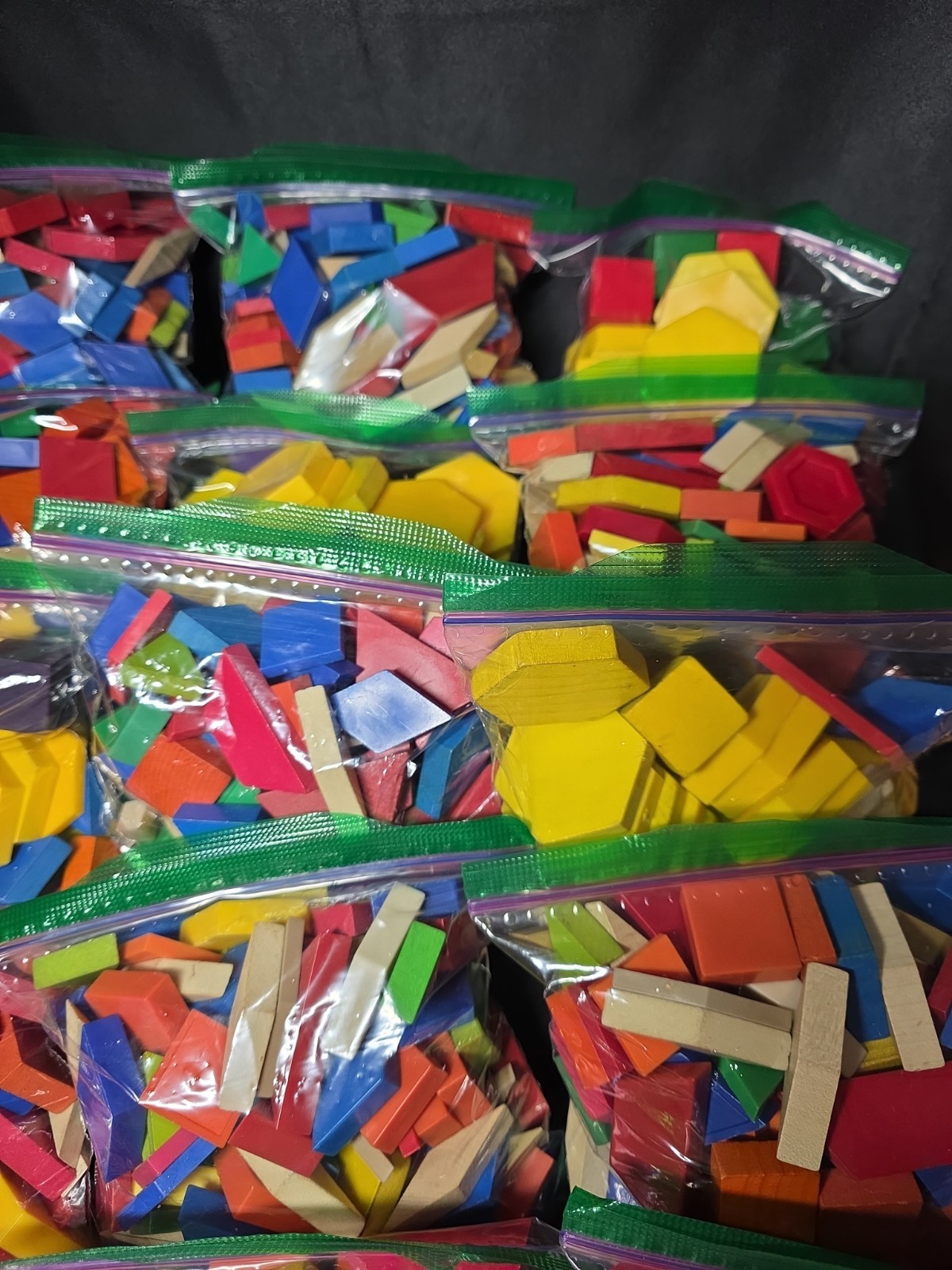 Lot of Geometric Wooden And Plastic Pattern Blocks, Shapes 1200+ Pcs, 10.6lbs