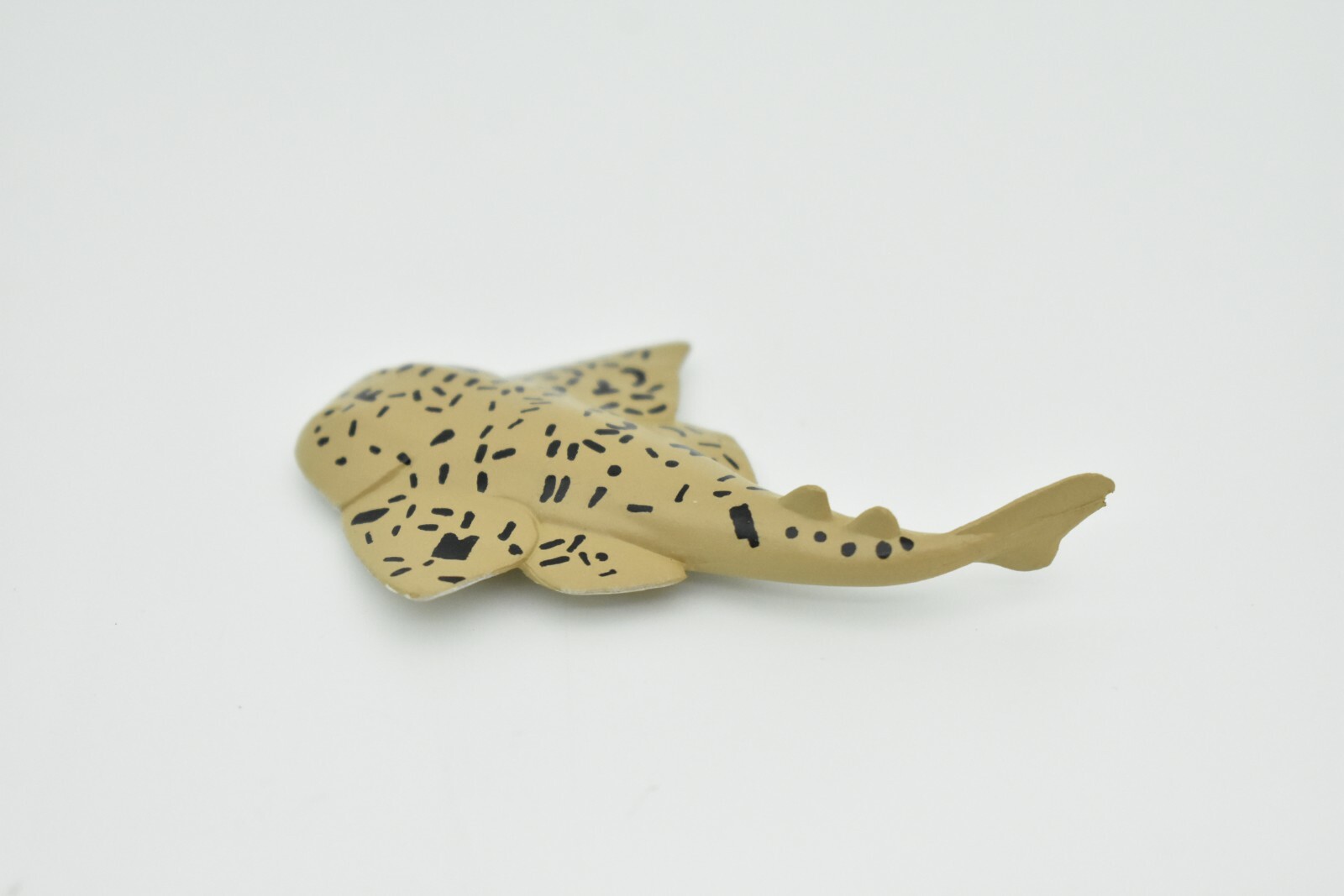 Angel Shark, Very Nice Plastic Replica 3″ F1008 B118