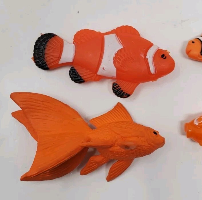 Mixed Lot of Tropical Fish Toys Animals Figures 2.75″