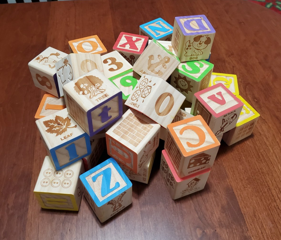 40 pc Set Playskool Wooden Blocks- Letters, Numbers & Pictures