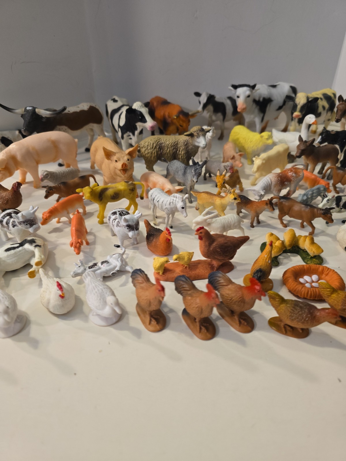 VTG Mixed Lot of PVC & Plastic Farm Animal Figures Big & Mini Cow Chicken Pigs