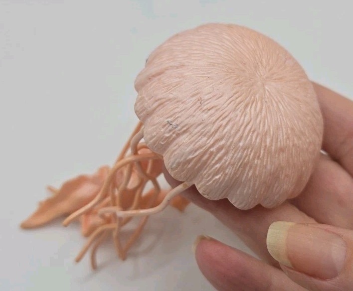 Jellyfish Incredible Creatures Figure Safari Ltd 2013