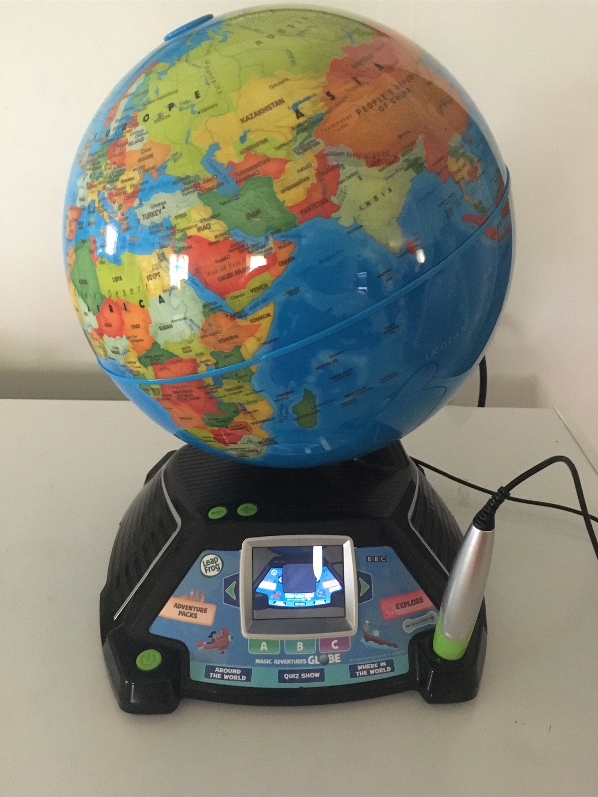 LeapFrog 80-605400 Magic Adventures Globe Educational Toy