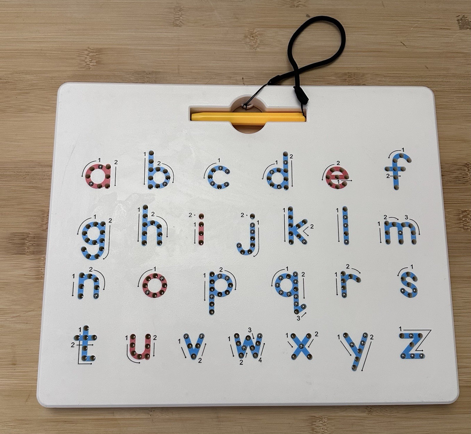 a to z Magnatab – Tablet and Magnetic Pen – Lower / Upper Case Blue Red