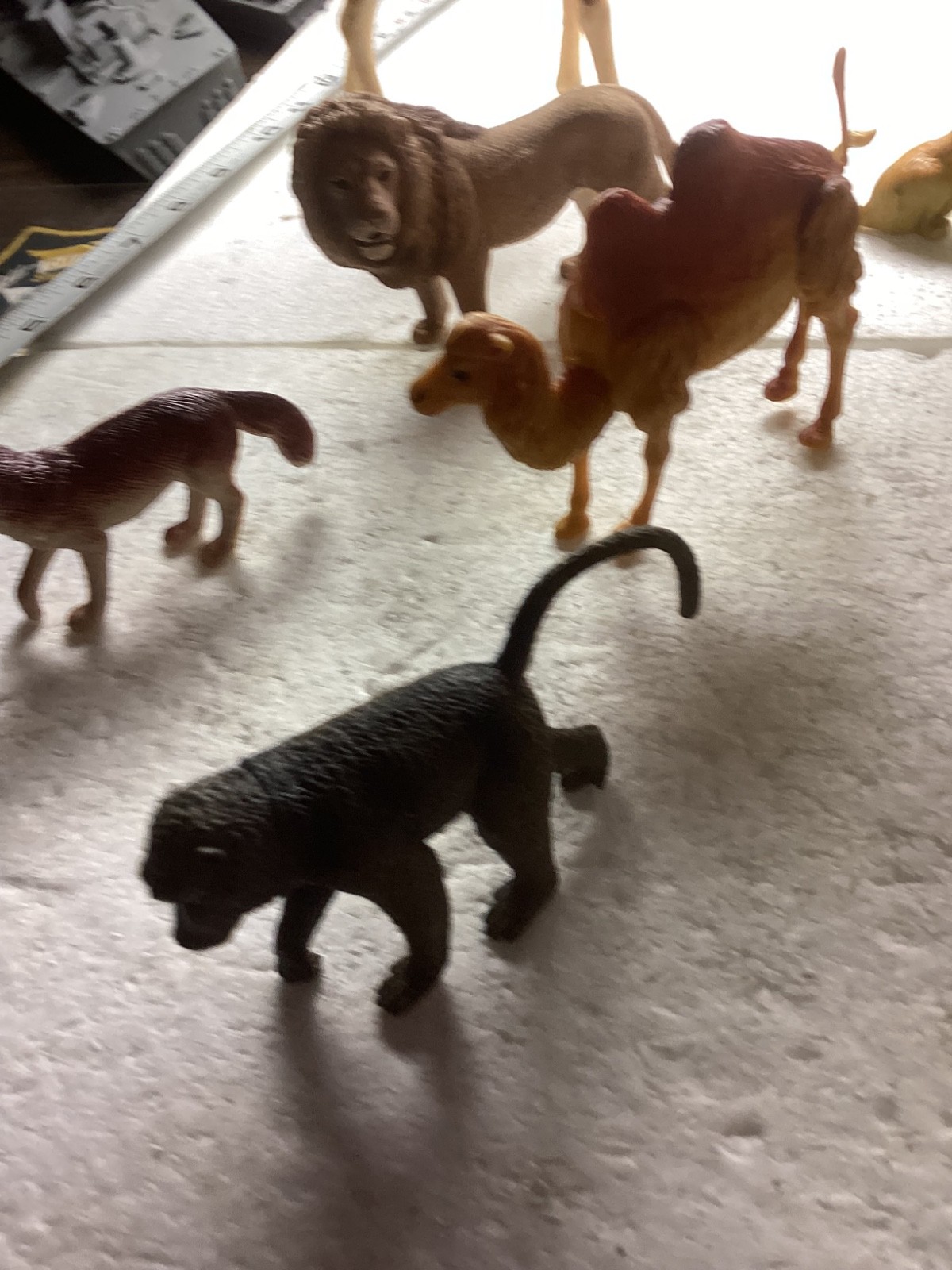 Vintage Mixed Plastic Safari Zoo Jungle Wild Animals Lot of 10.