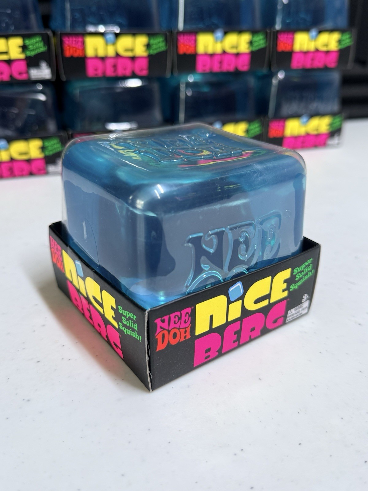 New! NeeDoh Nice Berg Blue XL Giant Nee Doh Niceberg Solid Squish Cube Ice Block