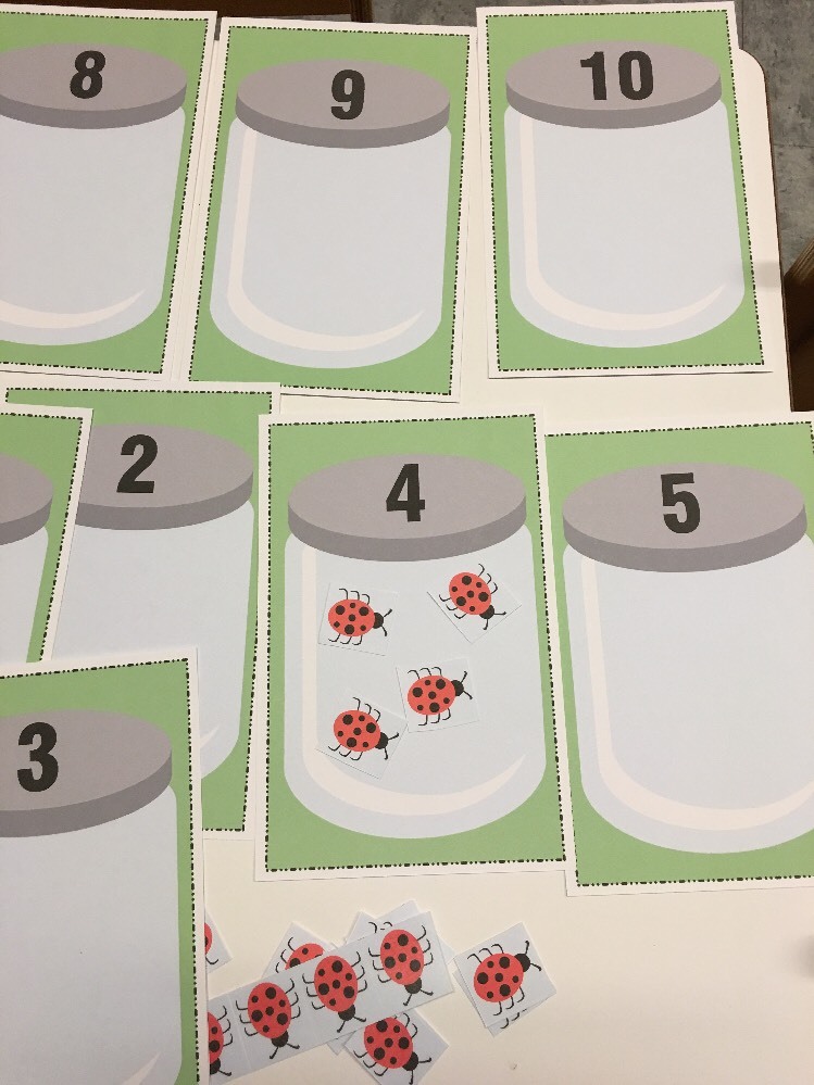 Bugs In a Jar – Learning Center- Math Counting 0 – 10 Laminated Mats