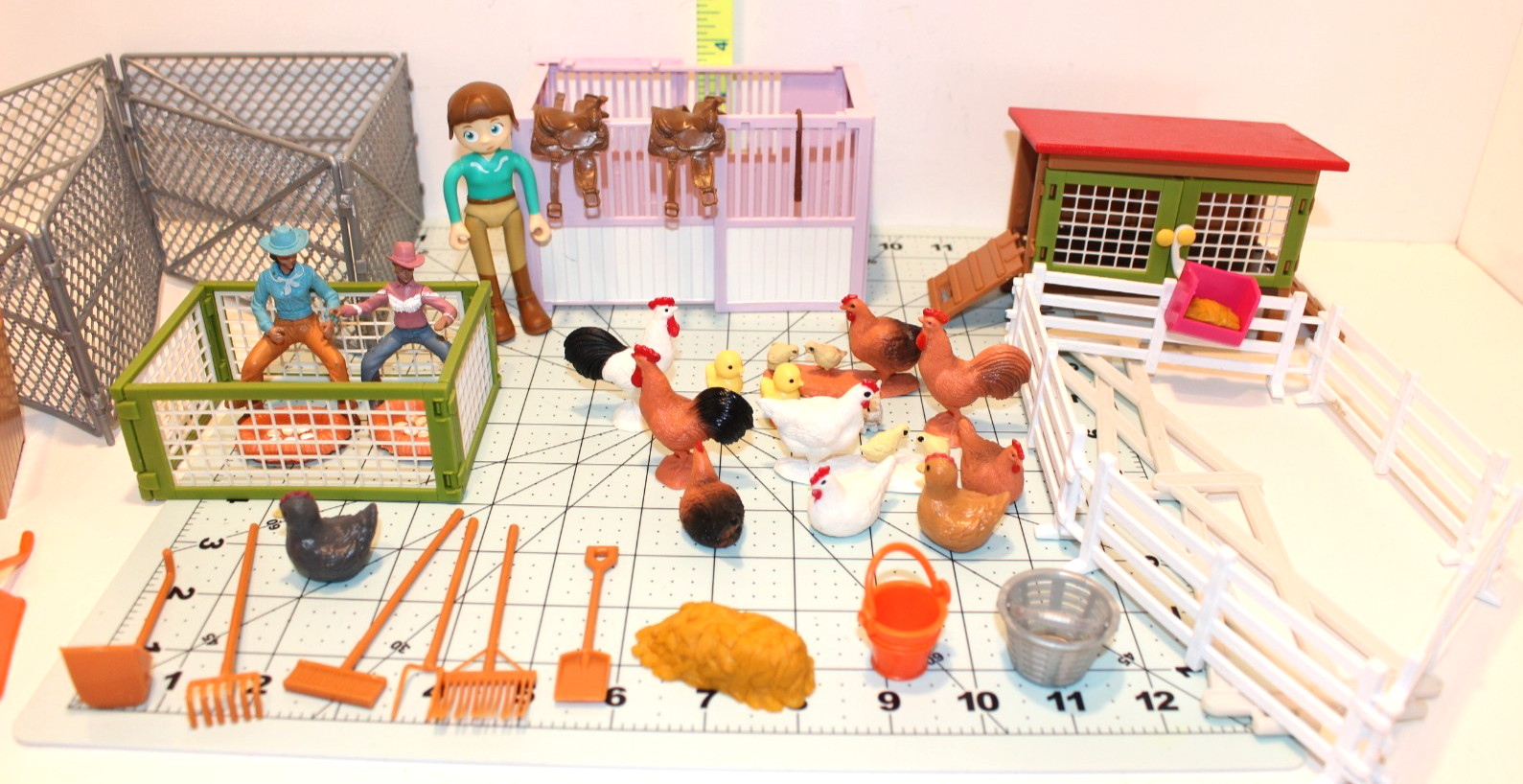 Schleich Rabbit Hatch, Hape Pony club, fences, chickens, tools, Farm Set